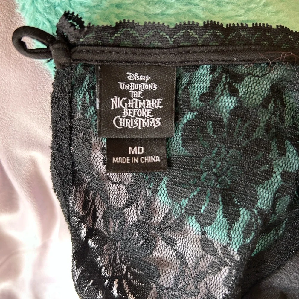 Disney Nightmare Before Christmas Purple Velvet Dress with Black Lace Detail M - Picture 13 of 13